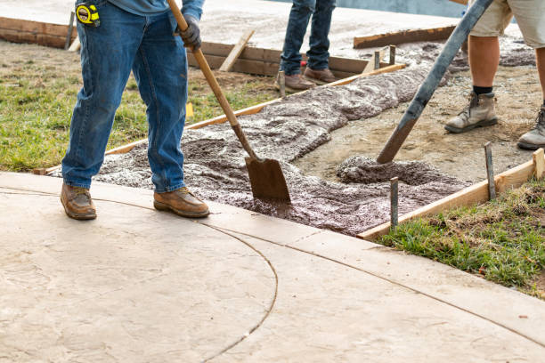 Best Concrete Contractor Near Me  in Starkville, MS